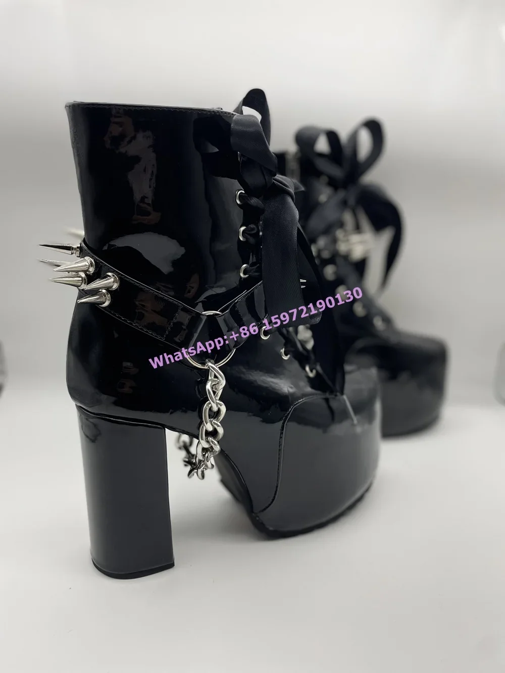 Kurdeleli Perçinli Siyah Botla - Ribbon Tie Heel incelemesi ve fiyatı